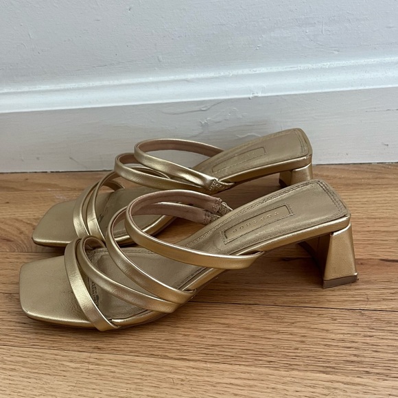 Topshop gold block heel sandals - Picture 2 of 4
